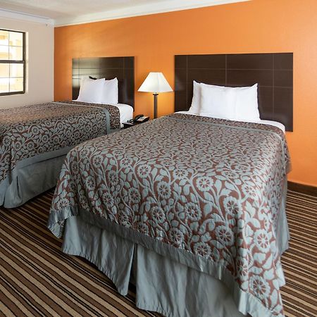 Days Inn By Wyndham Jacksonville Baymeadows Екстер'єр фото